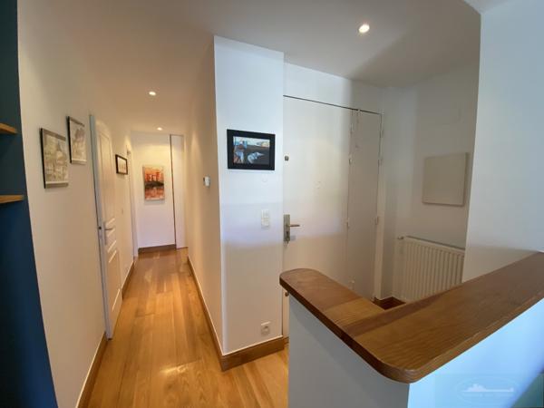 Appartement
                                                                                                                                                                                                                                                                                                                        3 pièce(s)                                                                                                                                                                                                          2 chambre(s)                                                                                                                                                                                                          74  m²