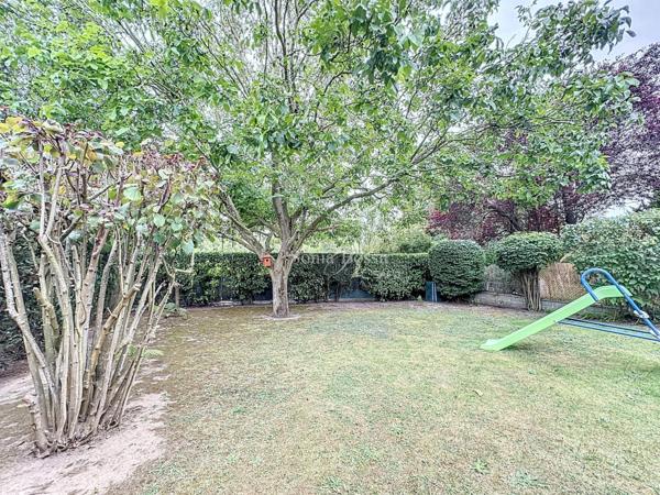 MAISON DE RESIDENCE 4 CHAMBRES GARAGE JARDIN