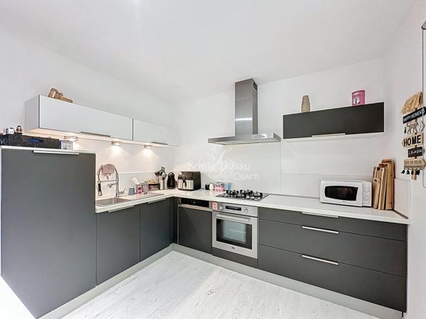 MAISON DE RESIDENCE 4 CHAMBRES GARAGE JARDIN