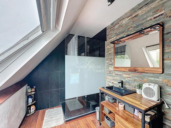 MAISON DE RESIDENCE 4 CHAMBRES GARAGE JARDIN