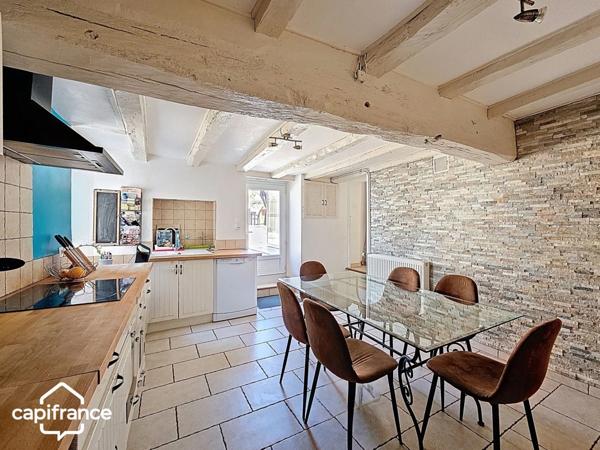 Maison en pierre avec jardin et dépendances – 3 chambres – toiture récente – Saint-Jean-de-Thouars (79100) – proche Thouars