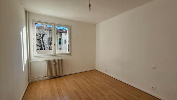 Appartement Nimes 4 pièce(s) 87.45 m2