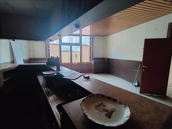 Immeuble à vendre |  Évaux-les-Bains |  631 m²