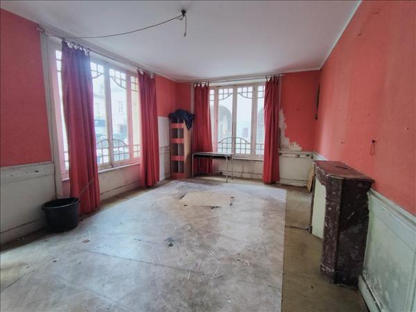 Immeuble à vendre |  Évaux-les-Bains |  631 m²