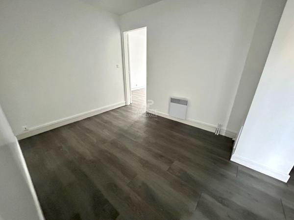 Appartement 3 pièce(s) 69 m2 POISSY 336 900 € **  - Référence  9014