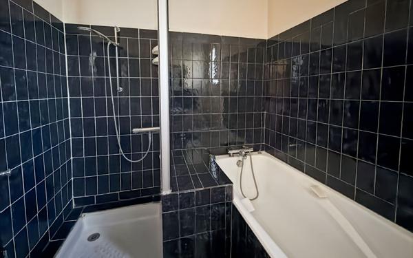 Maison à vendre    6 pièces •  Vias