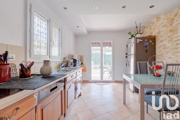 Maison 4 pièces de 150 m² à La Roquette-sur-Siagne (06550)