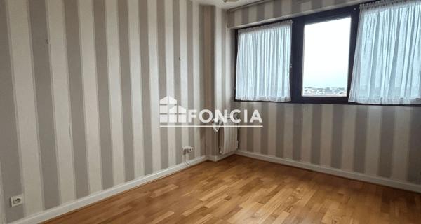 À vendre Appartement 4 pièces 84 m² - Chartres 28000