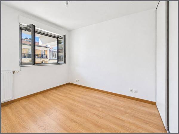 2 pièces avec balcon au 5e avec ascenseur