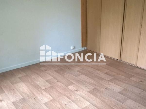 Location Appartement 4 pièces 77.68 m² - 16 RESIDENCE CLOS Verrieres Le Buisson 91370