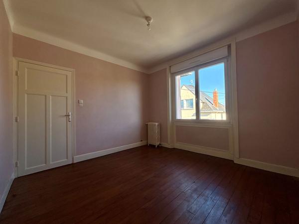 Appartement 3 chambres à Laval - 2 balcons - Grenier - Garage