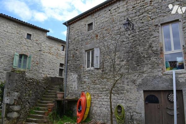 MAISON DE VILLAGE RENOVEE