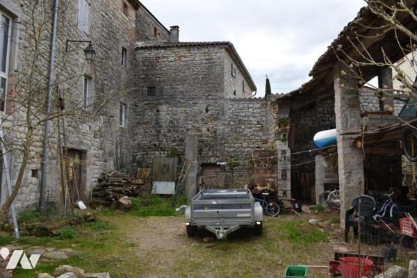 MAISON DE VILLAGE RENOVEE