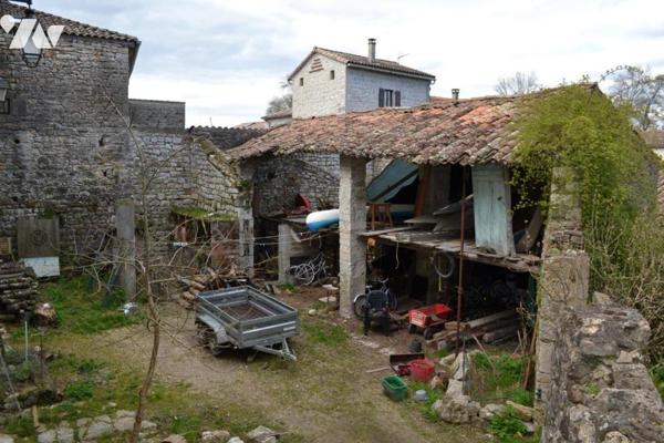 MAISON DE VILLAGE RENOVEE