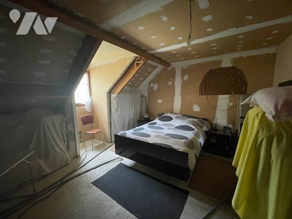 Maison d'habitation deux chambres sur une parcelle de 2143 m²