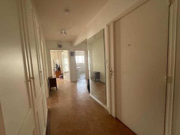 Appartement spacieux avec vue sur le cher