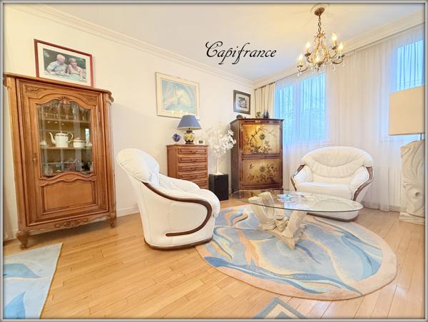 Maison non mitoyenne à vendre 5 pièces + garage 2 VL