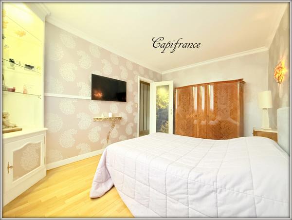 Maison non mitoyenne à vendre 5 pièces + garage 2 VL