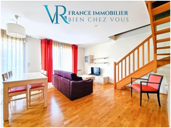 Divonne-les-Bains (01220) APPARTEMENT 3 PIECES (T3) DUPLEX 74 M² – MEUBLÉ & HORS BAIL COMMERCIAL
