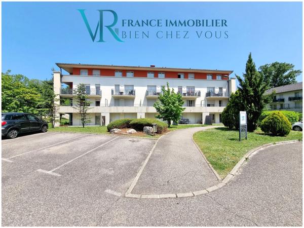 Divonne-les-Bains (01220) APPARTEMENT 3 PIECES (T3) DUPLEX 74 M² – MEUBLÉ & HORS BAIL COMMERCIAL