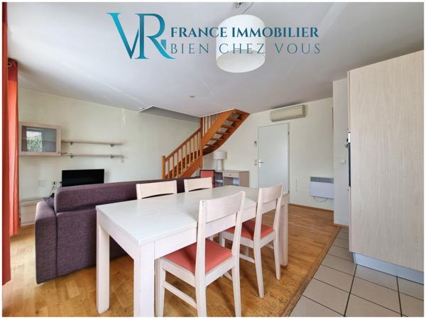 Divonne-les-Bains (01220) APPARTEMENT 3 PIECES (T3) DUPLEX 74 M² – MEUBLÉ & HORS BAIL COMMERCIAL