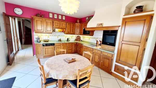 Maison à vendre 7 pièces 235 m² Cormeilles
