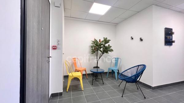 Dpt Gard (30), à louer LE GRAU DU ROI Bureau