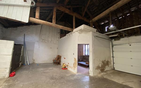 Immeuble à vendre    5 pièces •  Ancerville