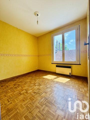 House for sale 5 rooms 118 m² Saint-Julien-du-Sault