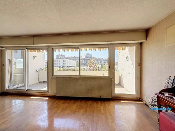 Joli T3/4 avec terrasse - Dernier étage - Plein SUD et vue dégagée/BELLE DE MAI - RUE LEVAT