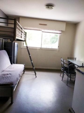 APPARTEMENT T1 ,  
Nantes 44000