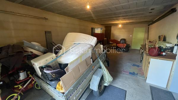 LALINDE – Belle propriété de 200 m² + 150 m² habitable de sous-sol sur 3 128 m² de terrain constructibles, au calme et proche des commerces.
À seulement 5 minutes à pied des commerces, découvrez cette belle propriété offrant de beaux volumes, un environnement calme et un remarquable potentiel d’évolution.
Implantée sur un terrain clos de 3 128 m², cette maison développe environ 200 m² habitables, auxquels s’ajoutent 150 m² de sous-sol. Elle bénéficie de deux accès indépendants, un véritable atout pour profiter pleinement de la propriété et envisager différents projets.
Vous accédez à l’habitation par une grande terrasse offrant une vue dégagée. L’entrée dessert un vaste salon/séjour lumineux de 44 m² avec une cheminée tubée, une cuisine indépendante entièrement équipée, avec son espace repas de 21 m², ainsi que d’un cellier de 8 m².
Ce niveau propose un espace nuit parfaitement préservé, offrant une réelle intimité. Il comprend une grande chambre de 16 m², une salle de bains, un WC indépendant et de nombreux placards.
À l’étage, accessible par un magnifique escalier en bois, vous découvrirez un grand bureau, un débarras, deux belles chambres, un dressing, une salle de bains et un WC indépendant. Cet étage offre de beaux volumes et de nombreuses possibilités d'aménagement selon les besoins de chacun.
Un sous-sol aux multiples possibilités.
Le sous-sol, d’une superficie d’environ 150 m², bénéficie d’une belle hauteur sous plafond et constitue un véritable espace supplémentaire.
Il se compose notamment d’un garage, d’un atelier, d’un bûcher, d’une cave, d’une cuisine d’été, ainsi que de plusieurs autres espaces pouvant être aménagés et utilisés selon vos projets : stockage, bricolage, loisirs, salle de sport ou autres besoins.
Un terrain rare et à fort potentiel
À l’extérieur, vous profiterez d’un terrain entièrement clos, soigneusement aménagé et parfaitement entretenu, agrémenté d’arbres fruitiers et d’une truffière.
Autre atout majeur : l’intégralité de la parcelle est constructible. Son second accès indépendant permet d’envisager la réalisation de nouvelles constructions et offre la possibilité de les raccorder au réseau d’assainissement collectif.
Cette configuration ouvre ainsi de nombreuses perspectives : projet familial, construction supplémentaire, création d’un logement indépendant ou encore valorisation d’une partie du terrain, sous réserve des autorisations d’urbanisme applicables.
Des équipements confortables
La maison bénéficie notamment des équipements suivants :
Portail motorisé
Adoucisseur d’eau
Pompe à chaleur assurant le chauffage par radiateurs et la production d’eau chaude
Menuiseries PVC double vitrage de qualité, installées par un entrepreneur local réputé
Une cheminée tubée 
À noter : l’assainissement individuel actuellement en place est non conforme.
Un emplacement privilégié
Située dans un environnement calme, tout en étant à seulement 5 minutes à pied des commerces de Lalinde, cette propriété en parfait état, avec ses 200 m² habitables, son sous-sol de 150 m², son vaste terrain clos et constructible, ses deux accès indépendants et son potentiel d’évolution, offre de nombreuses possibilités pour un projet de vie ou un investissement patrimonial.
Visite 7 jours sur 7. Collaboration entre professionnels de l'immobilier, bienvenue.

LALINDE – Beautiful property of 200 m2 + 150 m2 basement on 3 128 m2 buildable, quiet and close to shops.
Just 5 minutes walk from the shops, discover this beautiful property offering beautiful volumes, a quiet environment and a remarkable potential for development.
Implanted on a closed ground of 3 128 m 2, this house develops approximately 200 m 2 habitable, to which are added 150 m 2 of basement. It has two independent access, a real asset to take full advantage of the property and consider different projects.
You access the house by a large terrace with an unobstructed view. The entrance serves a large bright living room/ stay of 44 m 2 with a chimney tubed, an independent kitchen entirely equipped, with its space meal of 21 m 2, as well as a cellar of 8 m 2.
This level offers a perfectly preserved sleeping area, offering real privacy. It includes a large bedroom of 16 m 2, a bathroom, a separate toilet and many closets.
Upstairs, accessible by a magnificent wooden staircase, you will discover a large office, a storage room, two beautiful bedrooms, a dressing room, a bathroom and a separate toilet. This floor offers beautiful volumes and many possibilities of development according to the needs of each one.
A basement with multiple possibilities.
The basement, with an area of about 150 m 2, has a high ceiling and is a real additional space.
It consists in particular of a garage, a workshop, a pyre, a cellar, a summer kitchen, as well as several other spaces that can be arranged and used according to your projects: storage, DIY, leisure, gym or other needs.
A rare land with strong potential
Outside, you will enjoy a fully enclosed land, carefully landscaped and perfectly maintained, decorated with fruit trees and a truffle.
Another major advantage: the entire plot is constructible. Its second independent access makes it possible to consider the construction of new constructions and offers the possibility of connecting them to the collective sewerage network.
This configuration thus opens up many opportunities: family project, additional construction, creation of an independent dwelling or even the development of part of the land, subject to the applicable urban planning permits.
Comfortable equipment
The house benefits in particular from the following facilities:
Motorized gate
Water softener
Heat pump for radiator heating and hot water production
Quality double-glazed PVC joinery, installed by a reputable local contractor
A tubular fireplace 
Note: the individual sanitation currently in place is non-compliant.
A privileged location
Located in a quiet environment, while being only 5 minutes walk from the shops of Lalinde, this property in perfect condition, with its 200 m2 living space, its basement of 150 m 2, its vast enclosed and building land, its two independent access and its potential for development, offers many possibilities for a life project or a heritage investment.
Visit 7 days a week. Collaboration between real estate professionals, welcome.