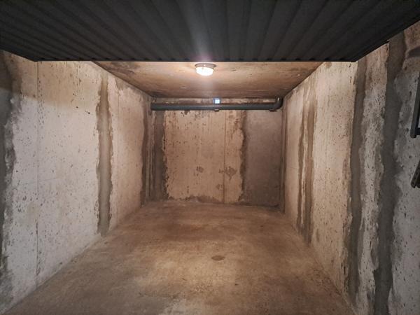 ANNECY (secteur Meythet) _ Garage en sous-sol avec lumière, de 15 m² à vendre