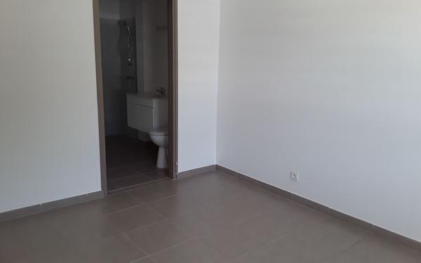 Appartement à vendre    4 pièces • 109,46 m2 Remire-Montjoly