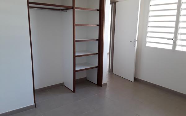 Appartement à vendre    4 pièces • 109,46 m2 Remire-Montjoly