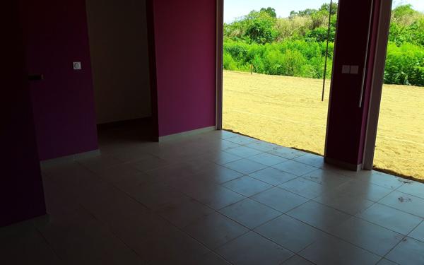 Appartement à vendre    4 pièces • 109,46 m2 Remire-Montjoly