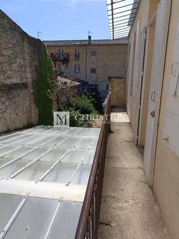 Elégant hôtel particulier en centre-ville avec bureaux