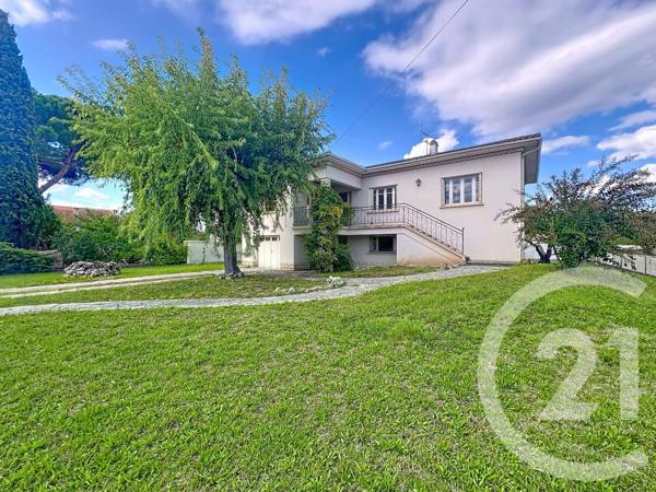 Maison à vendre  8 pièces - 169 m 2   VILLENEUVE SUR LOT  - 47