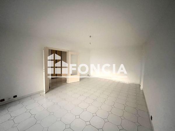 Location Appartement 2 pièces 58.3 m² - 22 RUE SAINT CHARLES BAT D Avignon 84000