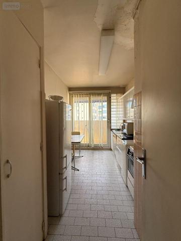 Appartement à rénover à vendre à Marseille 8e Arrondissement dans les Bouches-du-Rhône (13008), ref : 10521/38   
Carré d'Or