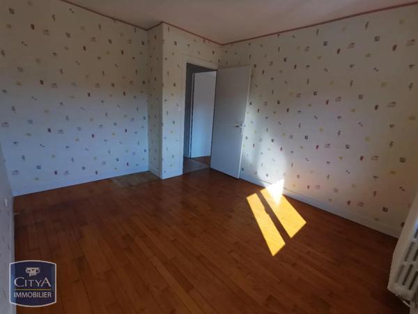 Appartement à louer 3 pièces 89.09m² Angoulême (16000)