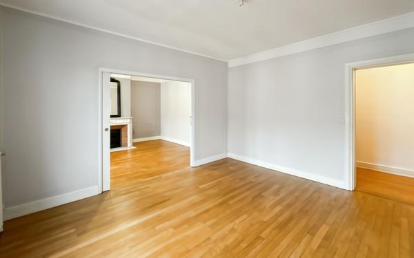 Appartement à louer    2 pièces • 75,83 m2 Orléans