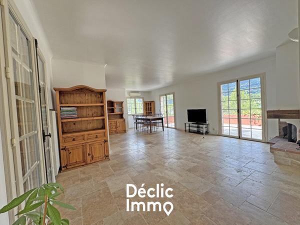 Vente maison Peymeinade, 190m² 8 pièces 639 000€ avec piscine