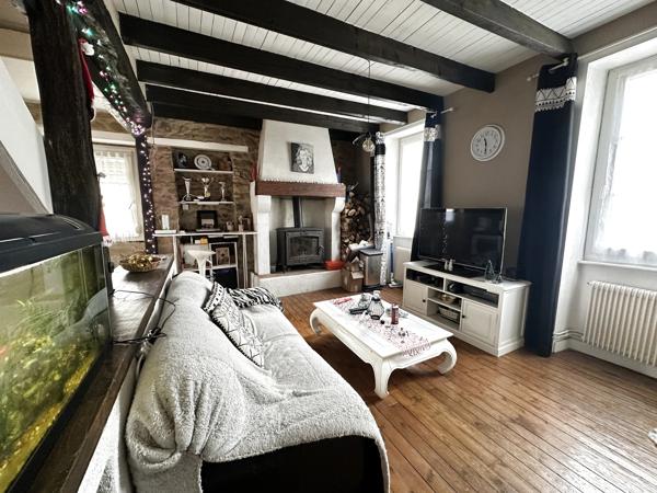 Maison
                                                                                                                                                                                                                                                                                                                        5 pièce(s)                                                                                                                                                                                                          3 chambre(s)                                                                                                                                                                                                          106.74  m²