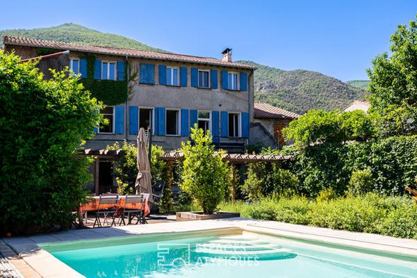 Propriété de charme avec piscine, vue montagne et cachet d’exception