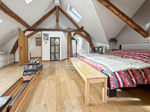 Maison de caractère en plein coeur de Montreuil