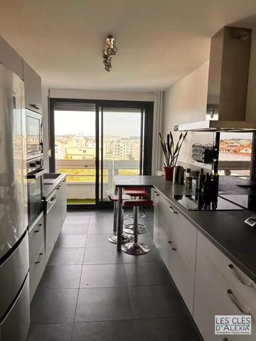 Vente immobilière : Appartement à Lyon 8ème  5 pièces 93.13 m² 460 000 €- LES CLÉS D'ALEXIA.