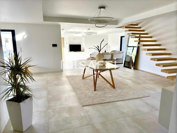Contemporaine 220m2 avec piscine
