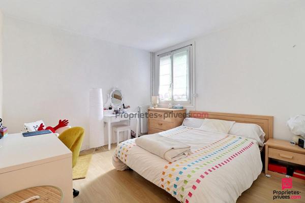 Appartement Sainte Genevieve Des Bois trois pièces de 67.68 m²  dans une résidence sécurisée