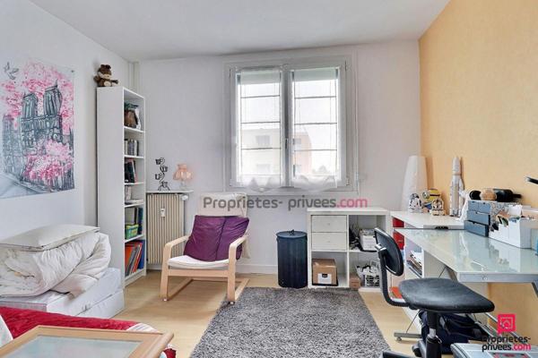 Appartement Sainte Genevieve Des Bois trois pièces de 67.68 m²  dans une résidence sécurisée